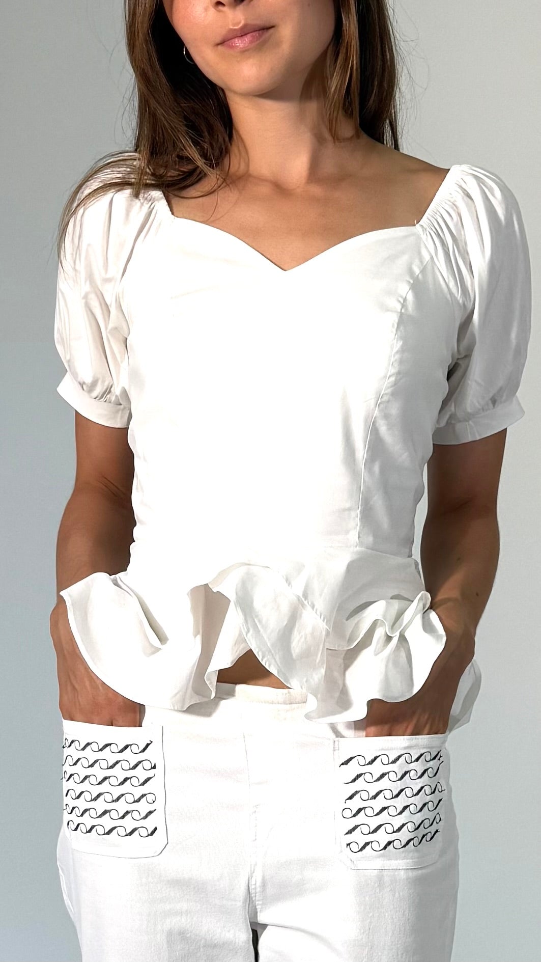 Low Rise White Wide Leg Pants with 4 Embroidered Pockets and  Embroidered Hemline