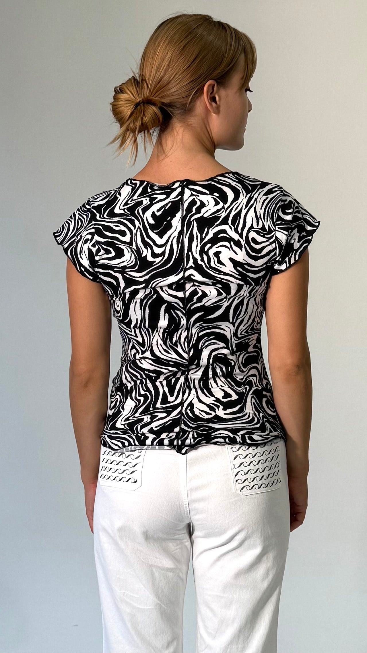 Swirl Top- with Merrowed Edge