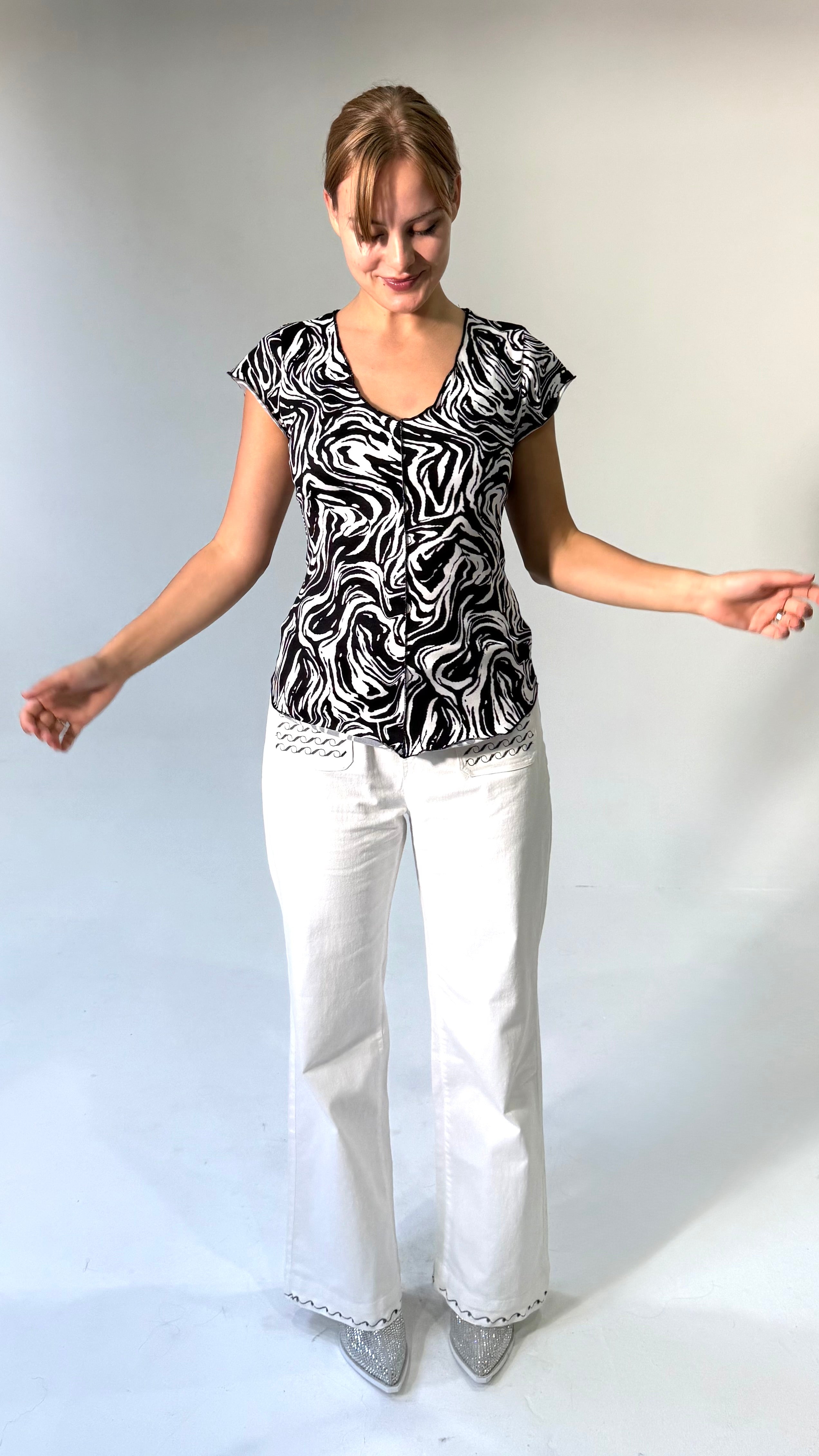 Swirl Top- with Merrowed Edge