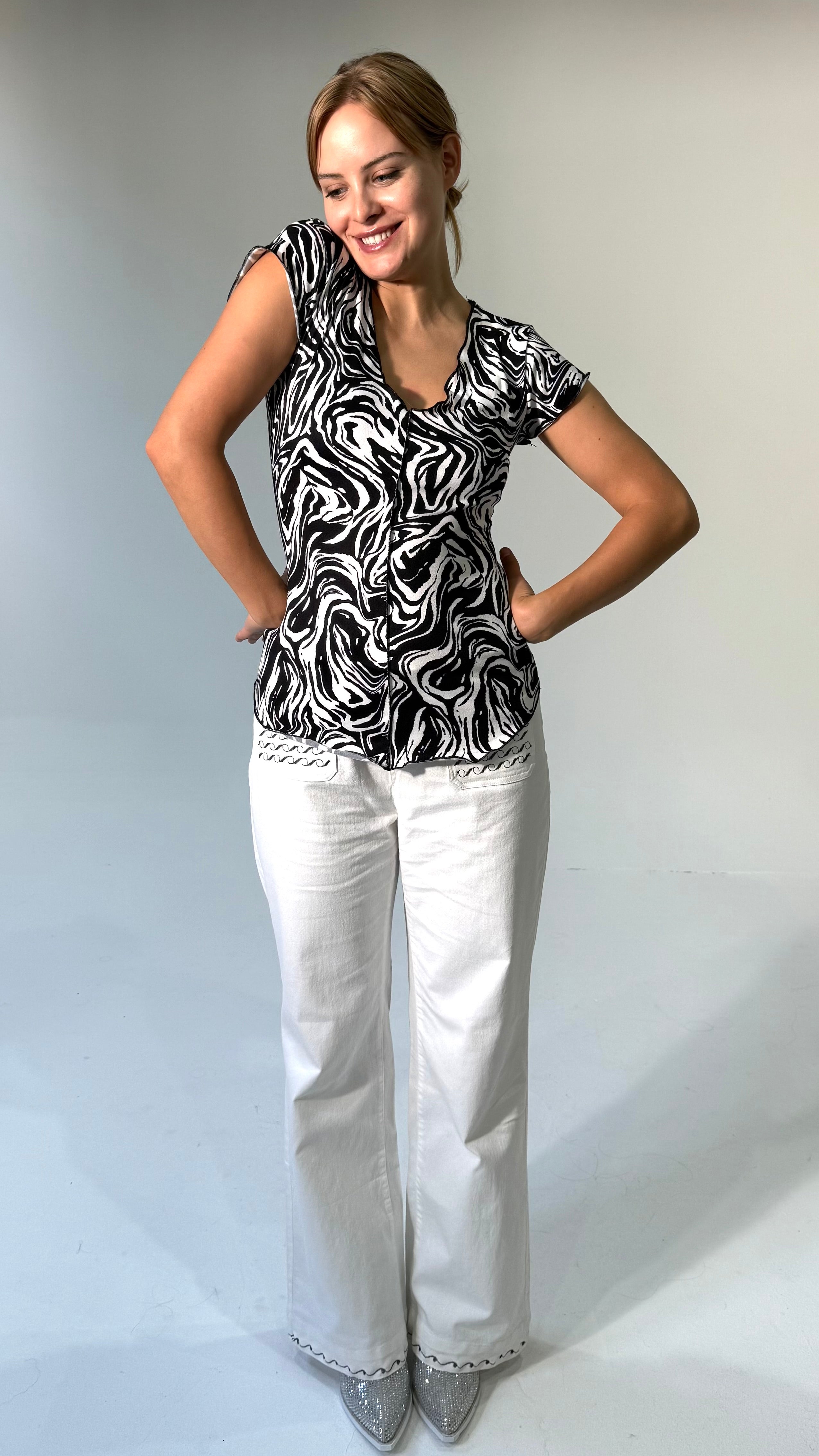 Swirl Top- with Merrowed Edge