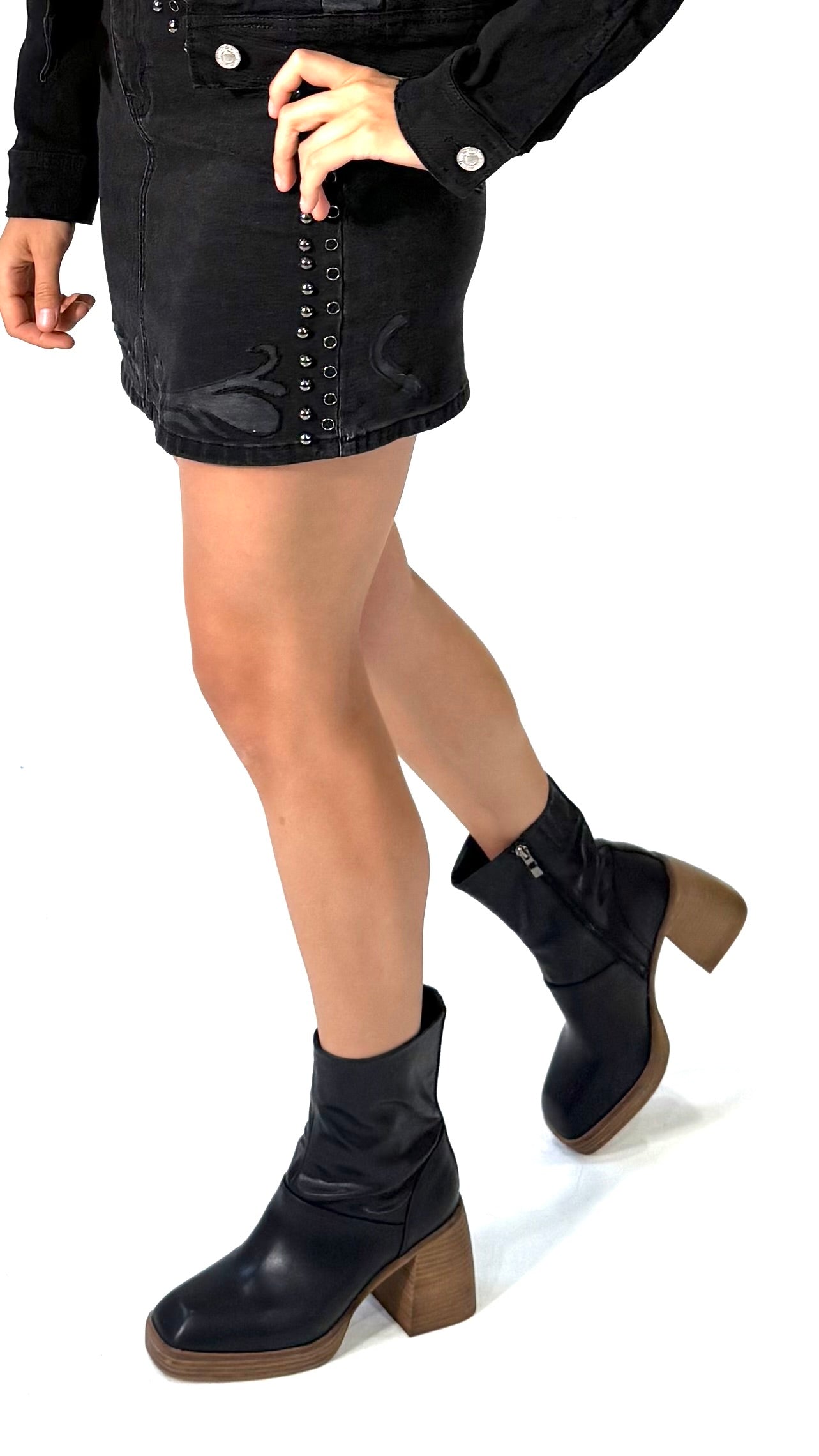 Contrast Color-Sleek Ankle Boot